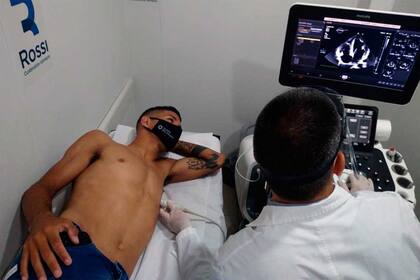 El defensor Alex Vigo dejó Colón, se realizó los estudios médicos en la Ciudad de Buenos Aires y firmará su contrato en River.