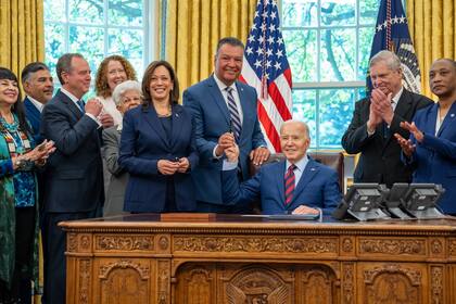 Alex Padilla es un referente dentro del Partido Demócrata