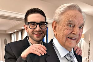 Alex Soros y su padre, George Soros