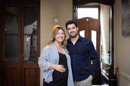 Alex y Dan se proponen ser embajadores de la cultura argentina y diseñaron distintas experiencias para turistas con eje en la gastronomía local.