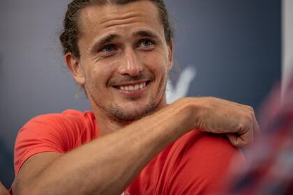 Alexander Zverev y una sonrisa durante la entrevista con LA NACION