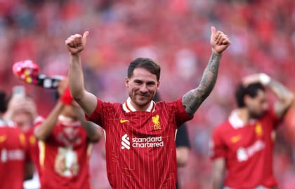 Alexis Mac Allister fue campeón con Liverpool en la temporada 2024-2025 de la Premier League