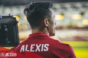 Alexis Sánchez es el jugador mejor pago de la Premier League y cuarto del mundo