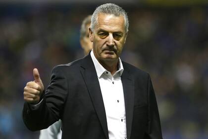 Alfaro afronta su primera final como DT de Boca.