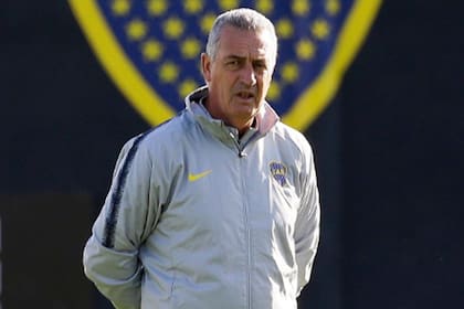 Alfaro debe tallar una nueva manera de atacar para Boca, con futbolistas diferentes a los que se fueron.