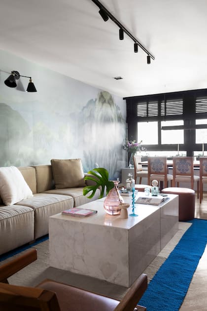 Alfombra y mesas venían de la casa anterior.