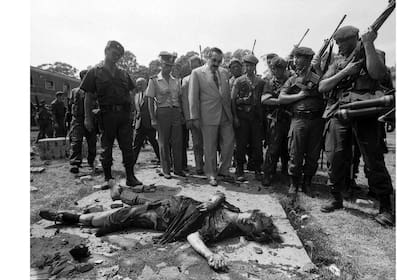 Alfonsín, en La Tablada