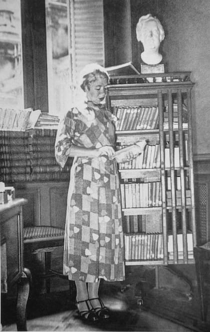 Alfonsina Storni (1891-1938), poeta, periodista y dramaturga