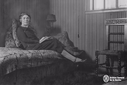 Alfonsina Storni en 1925, época en la que editó Ocre, una de sus obras más célebres 
