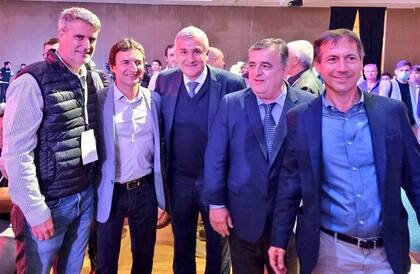 Alfonso Prat-Gay, Gerardo Morales, Mario Negri y Luis Naidenoff, en Parque Norte