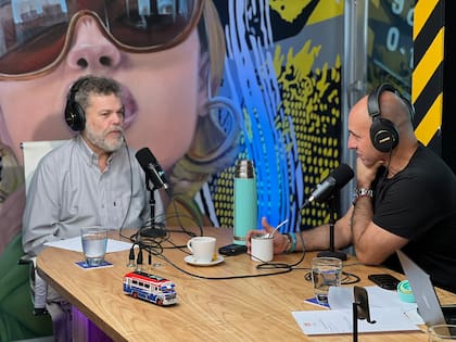 Alfredo Casero y Esteban Trebucq al aire de Tremenda mañana, el ciclo que el periodista conduce en Bondi Live