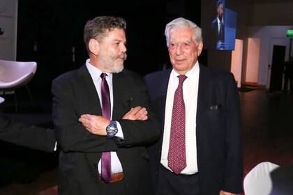 Alfredo Casero y Vargas Llosa