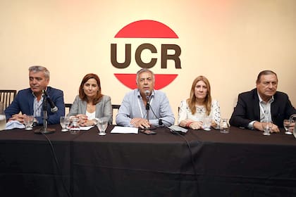 Alfredo Cornejo, el presidente que hoy se despidió del cargo en la Convención de la UCR.