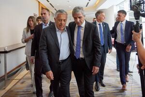 El gobernador de Mendoza celebró “el crecimiento” del empleo privado con una cifra negativa