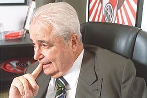 Murió Alfredo Davicce, expresidente de River Plate en una época llena de gloria y títulos