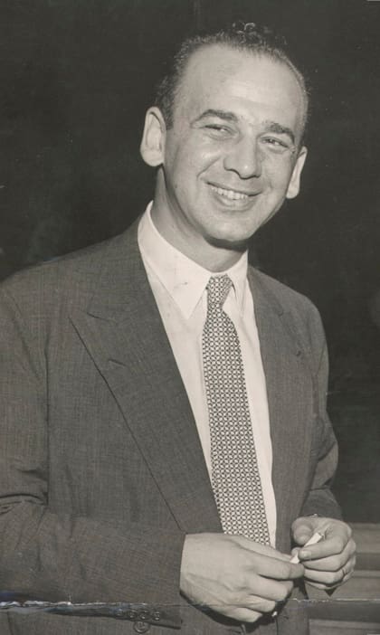 Alfredo Monteverde fue el segundo marido de Lily. Se unieron en matrimonio en 1965 y cuatro años más tarde él se suicidó.