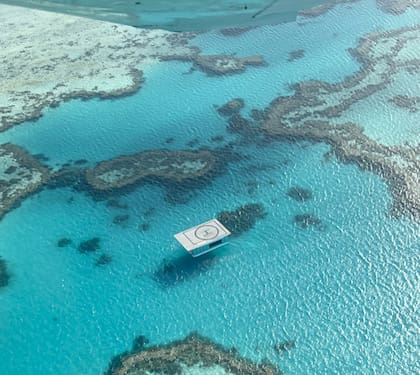 Alfredo, sobrevolando la Gran Barrera de Coral.