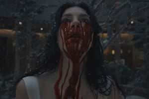 La inquietante serie de Netflix protagonizada por la hija de una argentina que te dejará sin aliento