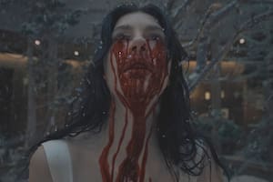 La inquietante serie de Netflix protagonizada por la hija de una argentina que te dejará sin aliento