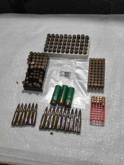 Algunas de las armas entregadas en los puestos móviles del Plan Nacional de Entrega Voluntaria de Armas en Rosario