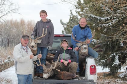 Algunas de las fotografías que Arthur “Jack” Schubarth publicaba en sus redes sociales (Fuente: Facebook)