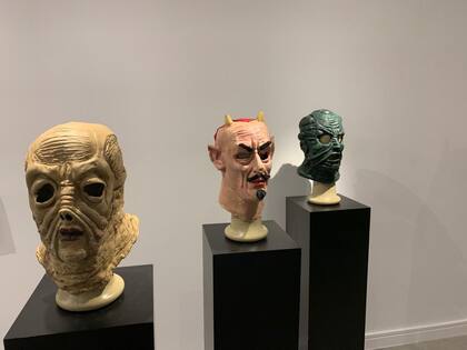 Algunas de las máscaras que se exhiben en El Obrador