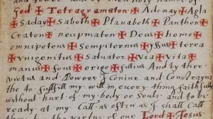 Algunas de las páginas del manual