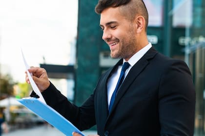 Algunas entidades han promulgado leyes para establecer el reconocimiento universal para los licenciatarios de otros estados