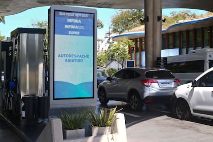 Algunas estaciones de servicio de YPF y Shell en CABA y en Mendoza comenzaron a hacer las pruebas piloto para la implementación