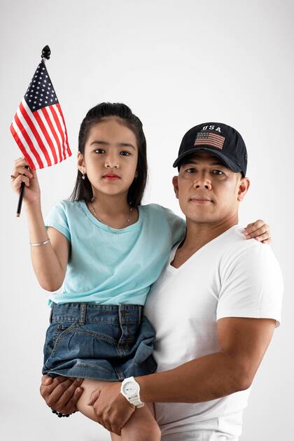 Algunas personas nacidas en territorio estadounidense pueden no ser automáticamente ciudadanas si nacen en áreas bajo control extranjero (como las áreas militaes)