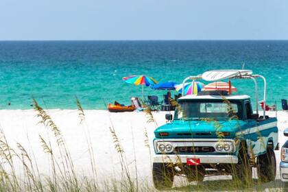 Algunas playas de Florida permiten el acceso vehicular hasta la orilla