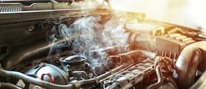 Los 10 errores de manejo que más rompen el auto