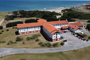 El Gobierno desaloja a los empleados del hotel de Chapadmalal