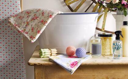 Algunos artículos domésticos integran la lista, como detergente para ropa, detergente en polvo, líquido o en cápsulas, quitamanchas, lejía o cloro