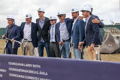 Algunos de los socios del proyecto en la evento de lanzamiento