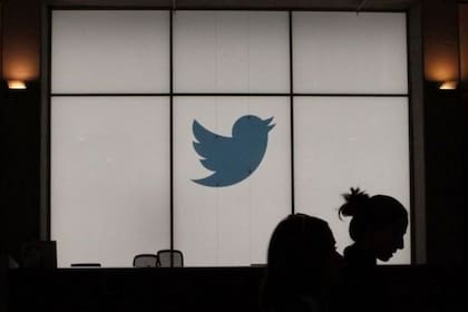 Algunos empleados de Twitter pudieron haber sido tentados con dinero para entregar claves de acceso