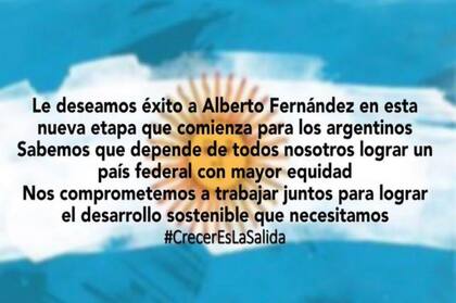 Algunos empresarios acompañaron sus mensajes con la imagen de una bandera argentina