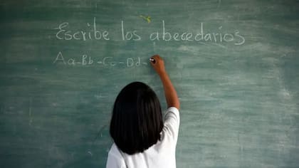 Algunos expertos promueven la implementación del spanglish en escuelas