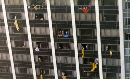 Algunos huéspedes se arrojaban desde sus habitaciones para evitar ser alcanzados por las llamas