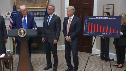 Algunos medicamentos podrían reducir su precio entre 50% y 90% según ejemplos citados por el presidente