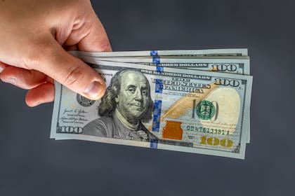 "Algunos precios ya estaban ajustados por un tipo de cambio implícito más alto, como el contado con liquidación, que había llegado a $1300", dice Sigaut Gravina
