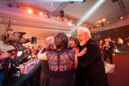 Algunos premios pusieron muy feliz a figuras destacadas del medio como el que recibió Pancho Muñoz