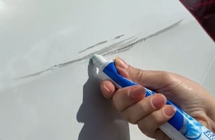 Algunos trucos implican el uso de pasta dental