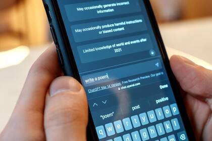 Algunos usuarios utilizan ChatGPT para evacuar algunas dudas 