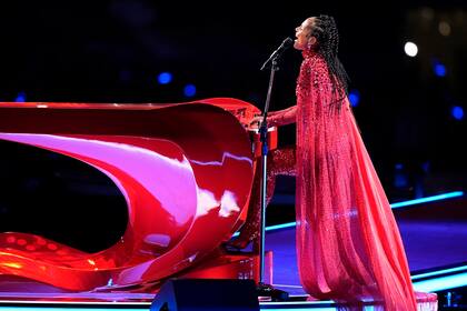 Alicia Keys en el show del entretiempo del Super Bowl 2024