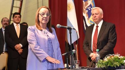 Alicia Kirchner asumió la gobernación de la provincia de Santa Cruz