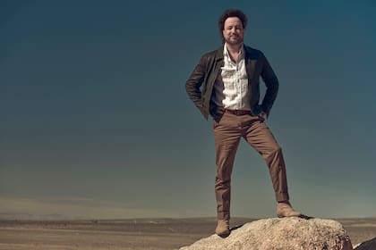 "¡Aliens!" piensa Giorgio Tsoukalos mientras trata de convencer a sus invitados de que recibimos visitas de otro planeta