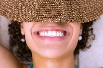 Alimentos como las gaseosas, jugos, las mermeladas, mieles, dulces y hasta las frutas facilitan la aparición de las caries