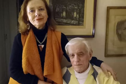 Alina Diaconú y Juan José Sebreli, Diaconú anticipó que Sebreli iba a participar de un documental sobre Alberdi