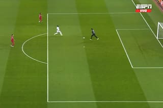 Los graves errores con los que Courtois y Alisson aportaron a la lluvia de goles en Anfield Road